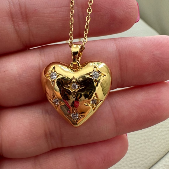 Gold plated Hollow Heart Necklace - Picture 3 of 4